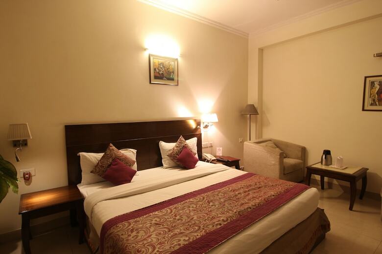 Hotel Lohias Delhi Airport