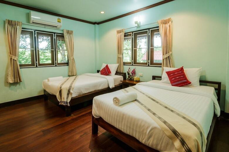 Mitkhoonyoum Hotel