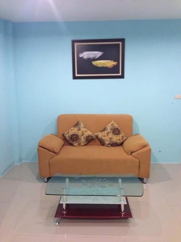 Hotel Baansri Family