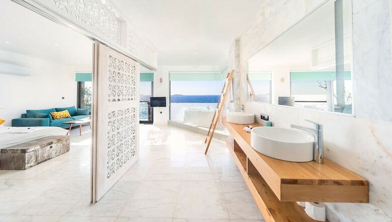 Hotel Mandalina Luxury Suites