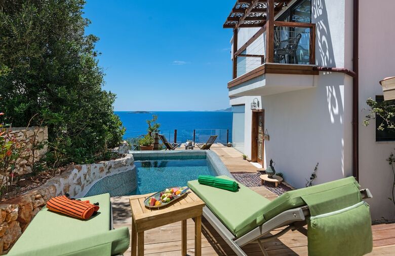 Hotel Mandalina Luxury Suites