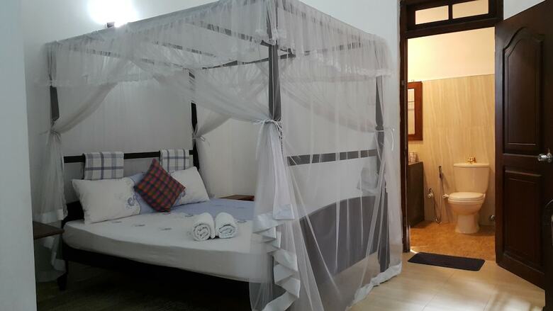 Aparthotel Riverside Homestay Apartments