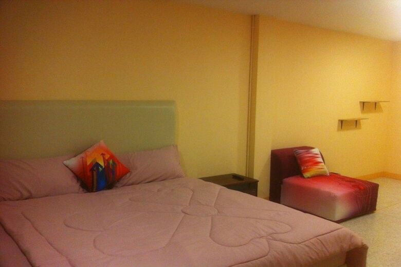 Hotel Lemon Tree Residence Sriracha