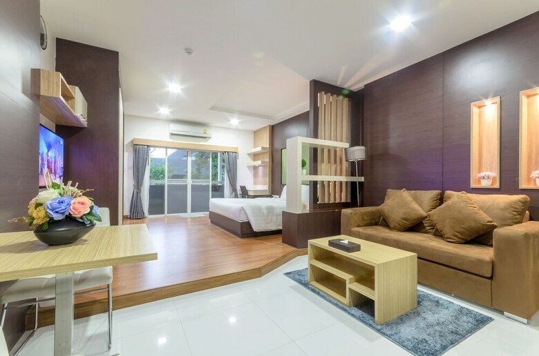 Phanhin Regent Hotel And Residence