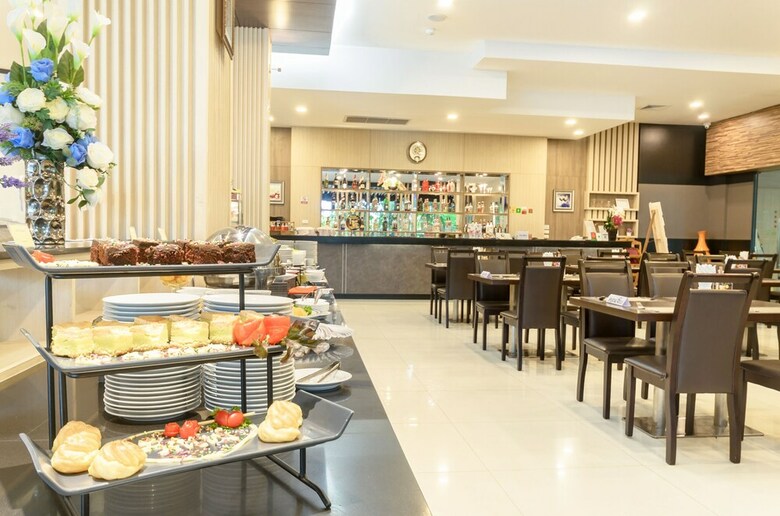 Phanhin Regent Hotel And Residence