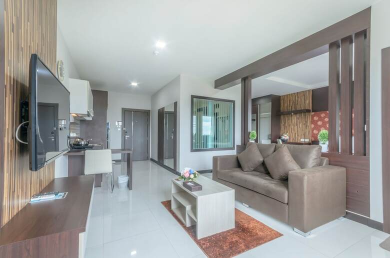 Phanhin Regent Hotel And Residence