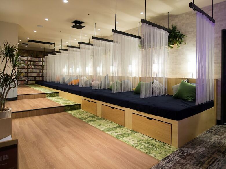 Comics & Capsulehotel Comicap Kyoto