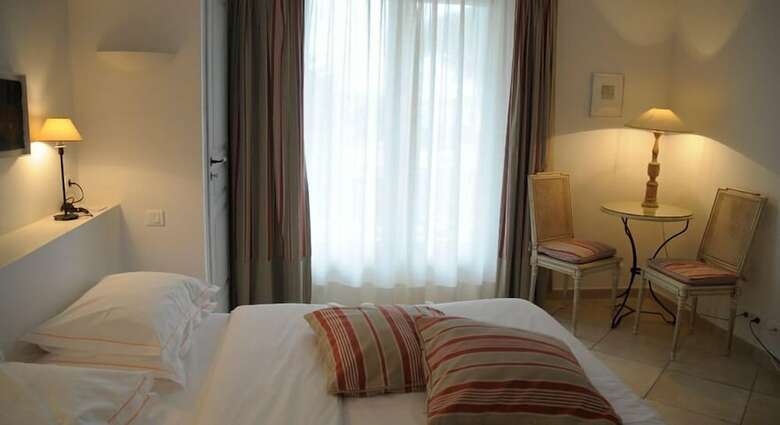 Hotel H�tel Villa Les Rosiers