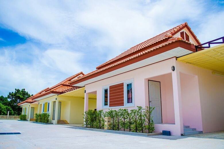 Hotel Smile Resort Sriracha