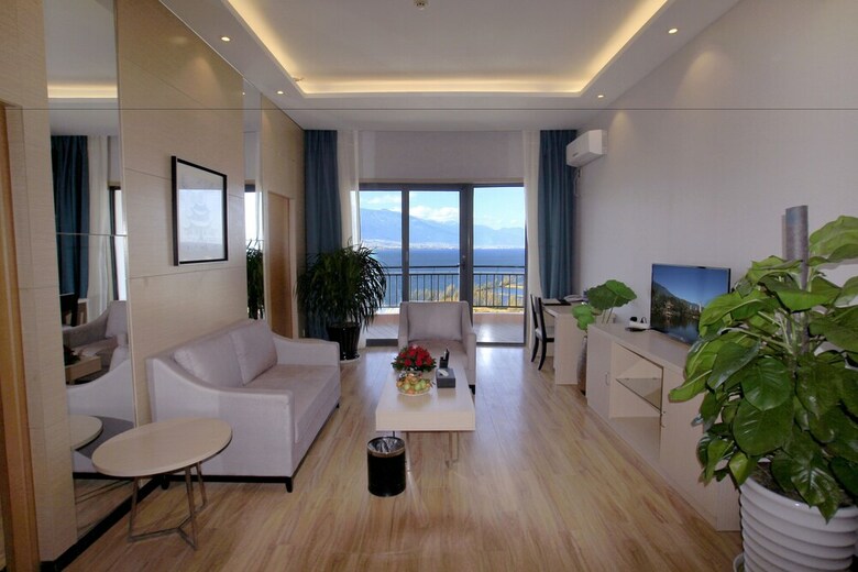 Er Hai Bay Holiday Hotel