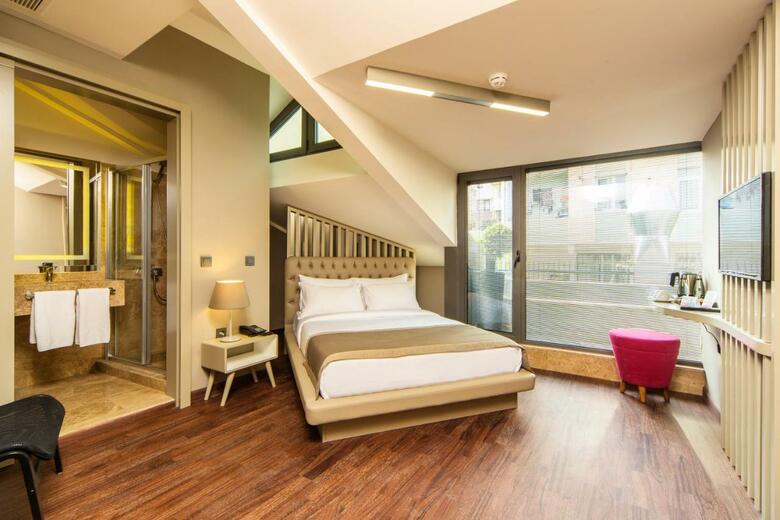 Hotel The City Suites