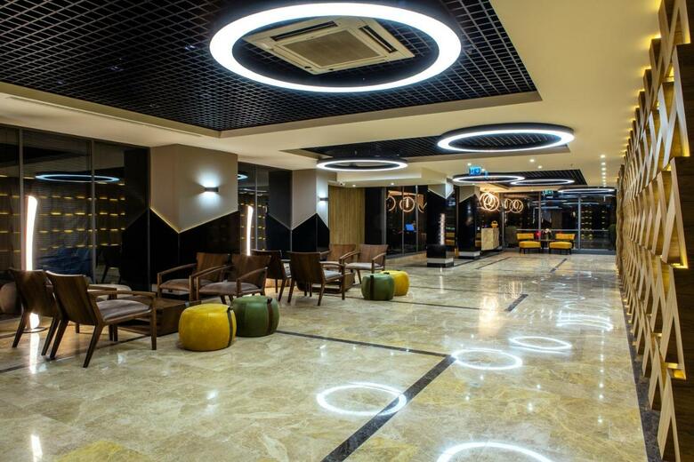 Hotel The City Suites