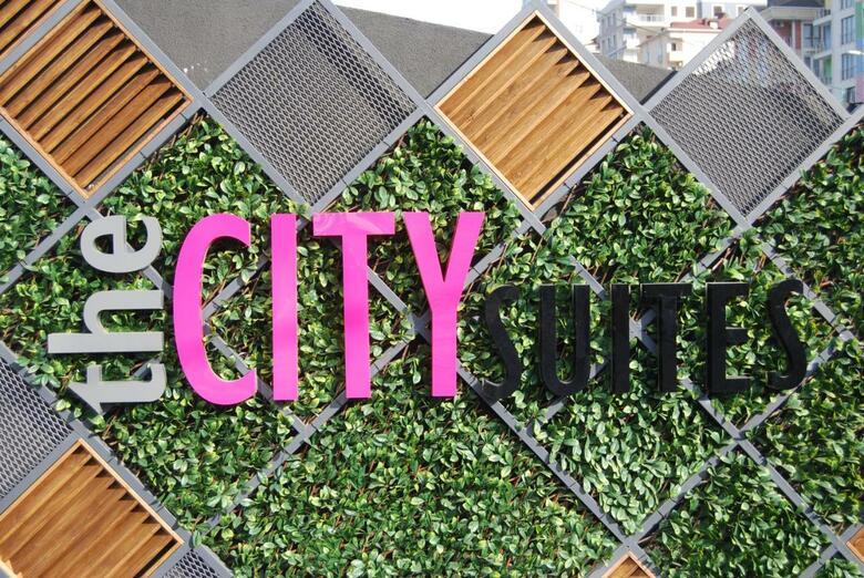 Hotel The City Suites