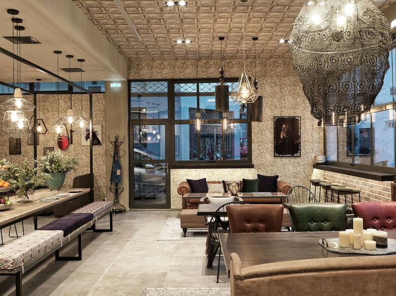 Hotel 18 Micon Street