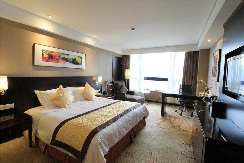 Greenland Jiulong Hotel