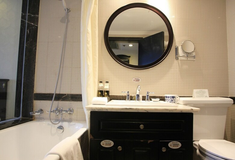Greenland Jiulong Hotel