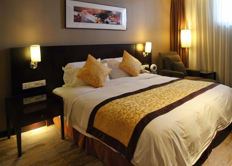 Greenland Jiulong Hotel