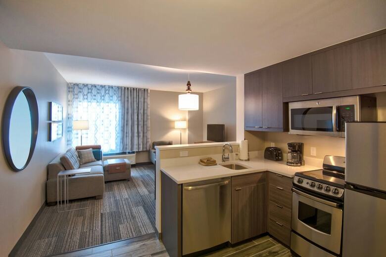 Hotel Towneplace Suites By Marriott Miami Airport