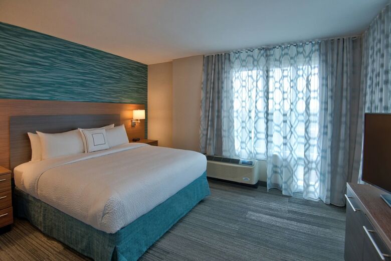 Hotel Towneplace Suites By Marriott Miami Airport