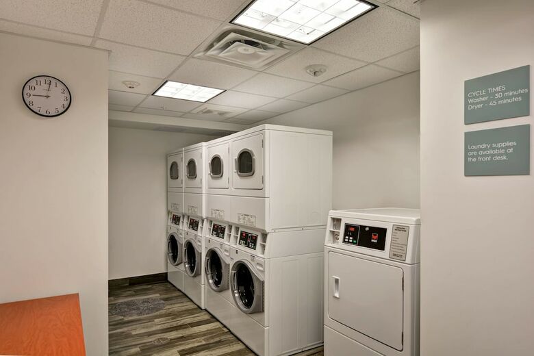 Hotel Towneplace Suites By Marriott Miami Airport