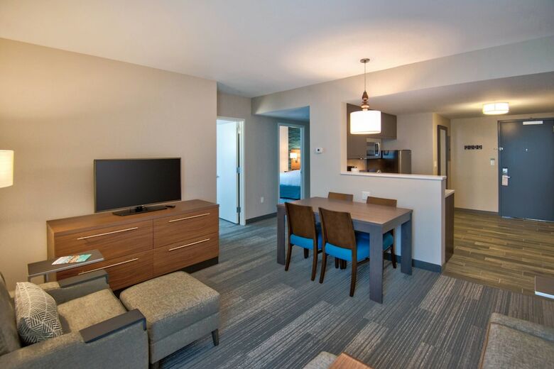 Hotel Towneplace Suites By Marriott Miami Airport