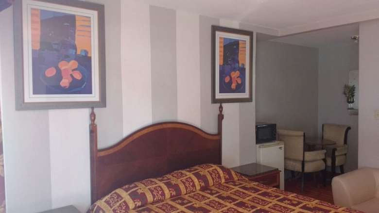 La Petite Rouge Motel