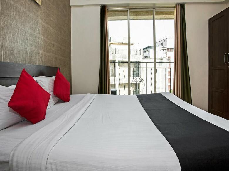Hotel Iris Suites