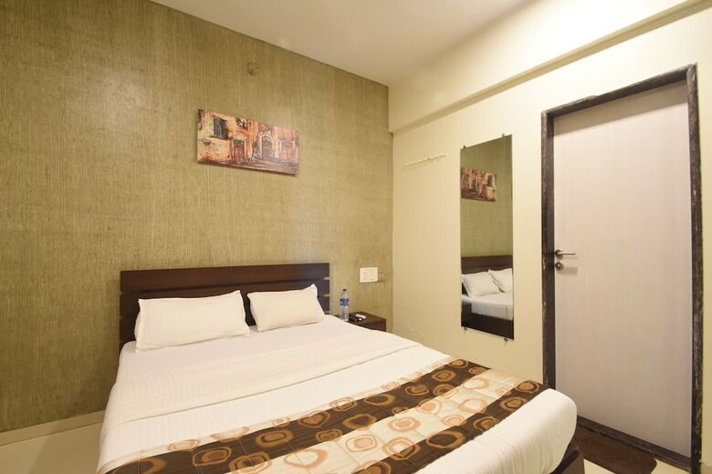 Hotel Iris Suites