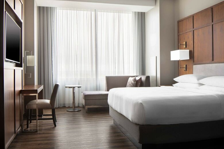 Hotel Omaha Marriott Downtown At The Capitol District