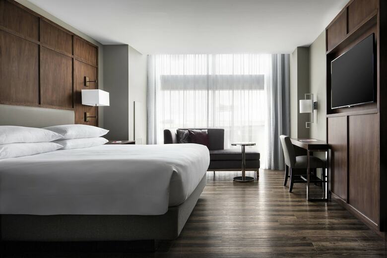 Hotel Omaha Marriott Downtown At The Capitol District