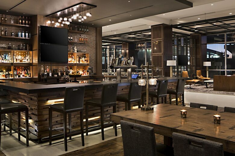 Hotel Omaha Marriott Downtown At The Capitol District