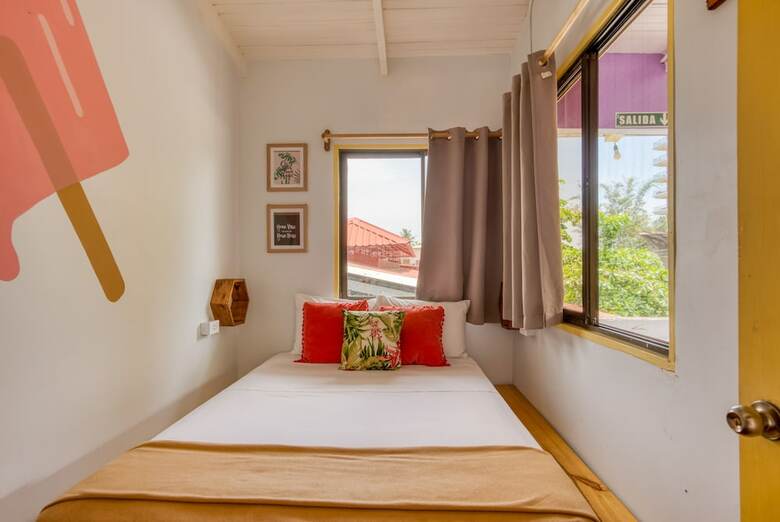 Hostal Selina Jaco