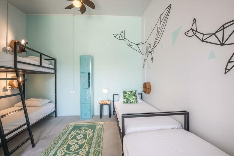 Hostal Selina Jaco