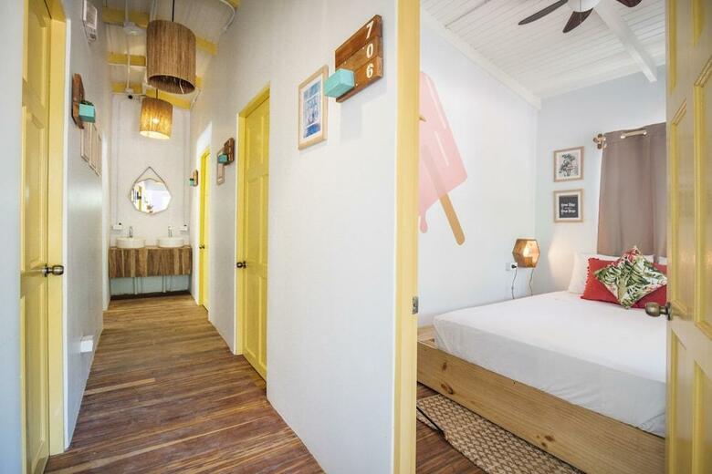 Hostal Selina Jaco