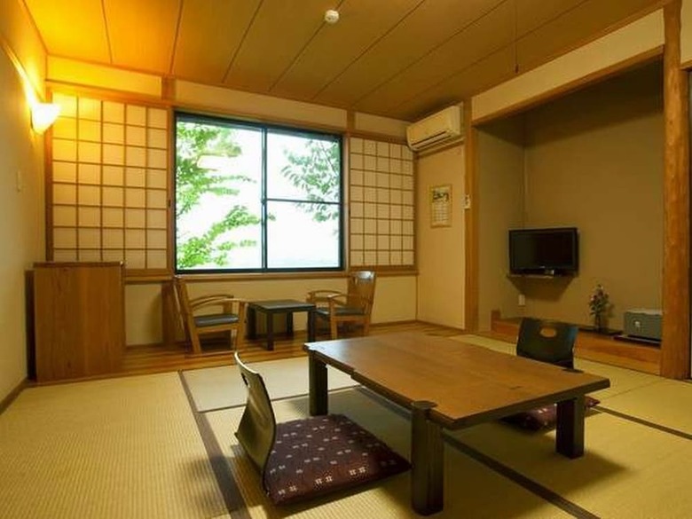 Yufuin Onsen Hotel Poppoan