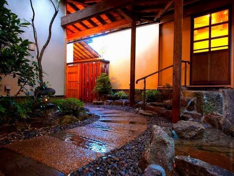 Yufuin Onsen Hotel Poppoan