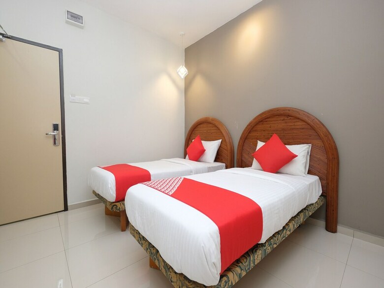 Oyo 1202 Senrose Hotel