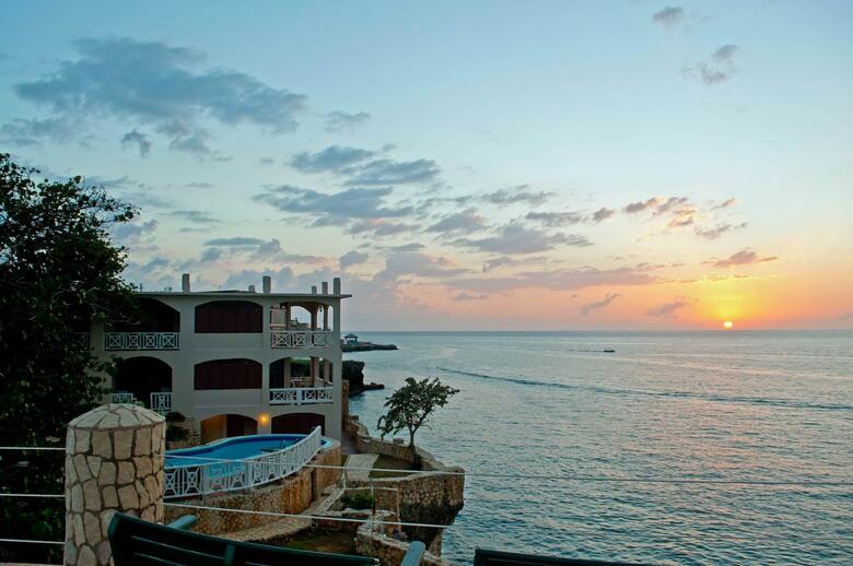 Hotel Home Sweet Home Resort