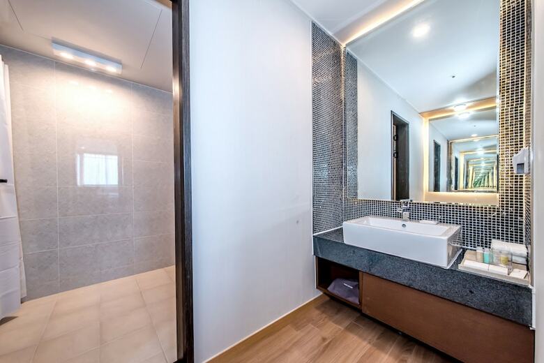 Hotel Shalom