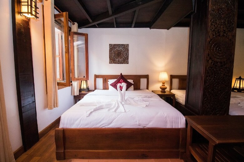 Royal Peacock Boutique Hotel