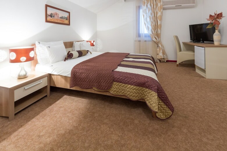 Garni Hotel Villa Family
