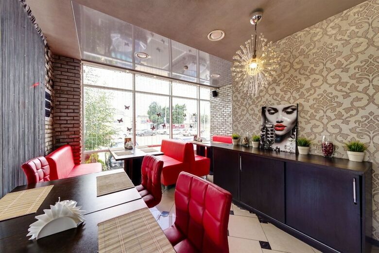 Hotel Marton Turgeneva