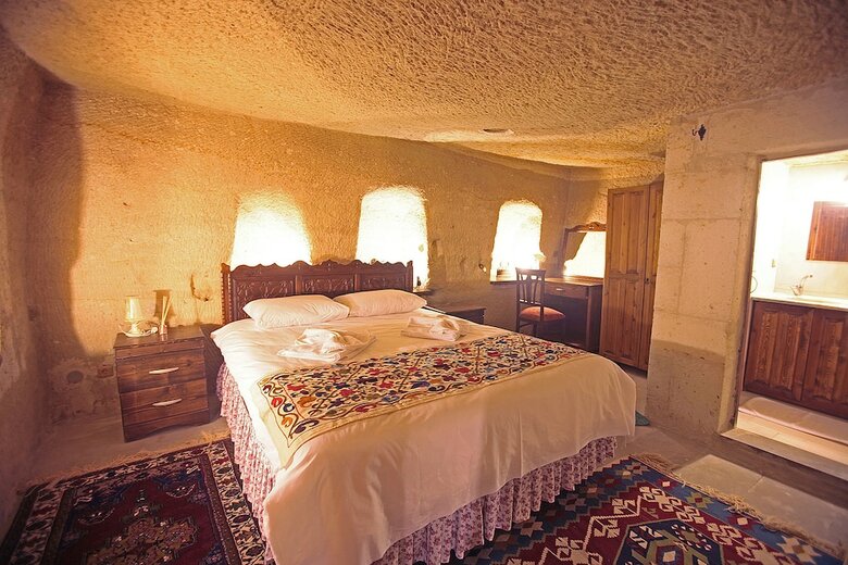 Hotel Tulip Cave Suites