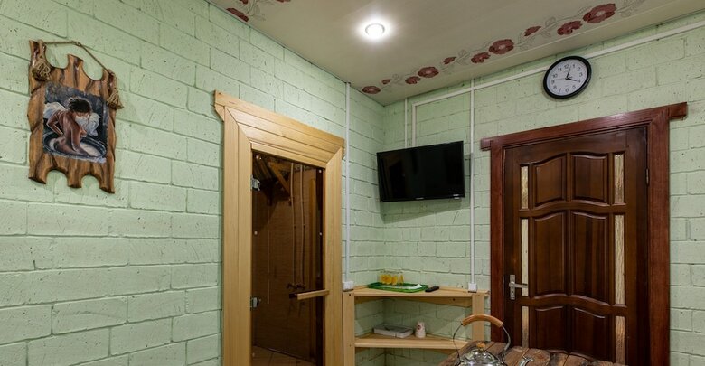 Hotel 1-st Train