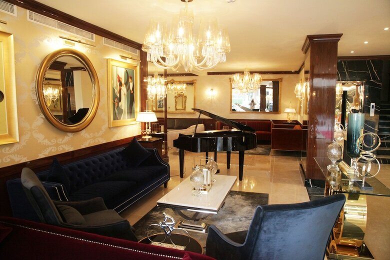 Grand Concerto Hotel