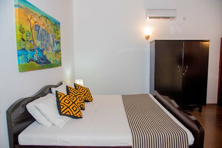 Hotel Goldi Villa