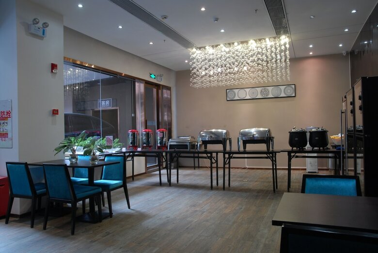 Insail Hotels (Gongbei Port Zhuhai)