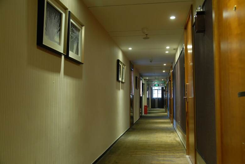 Insail Hotels (Gongbei Port Zhuhai)