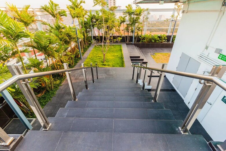 Treetop Apartment By Sunny Rentals