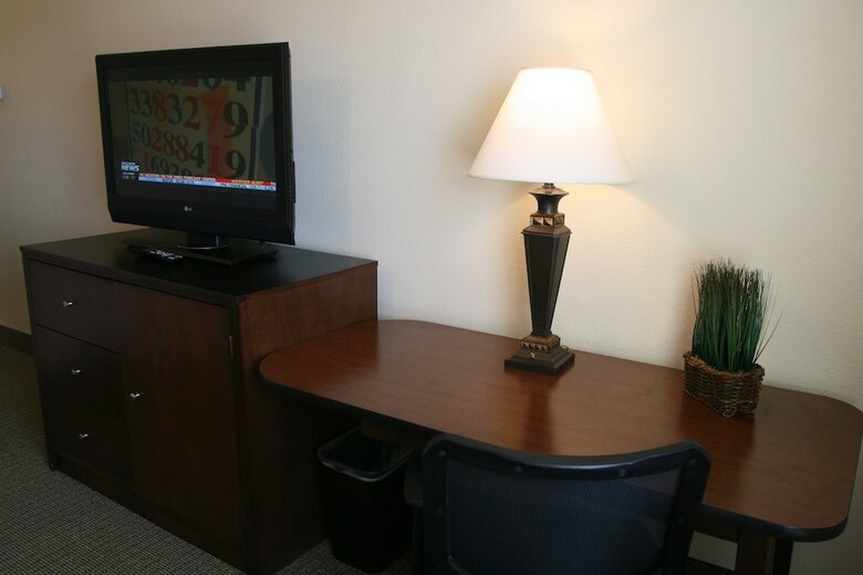 Hotel Affordable Suites Mooresville Lakenorman